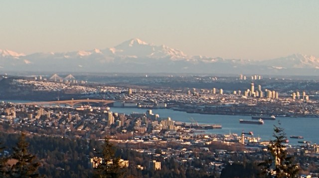 We (Kwan and I) stopped here to take this picture. This place is called Barrett's View.